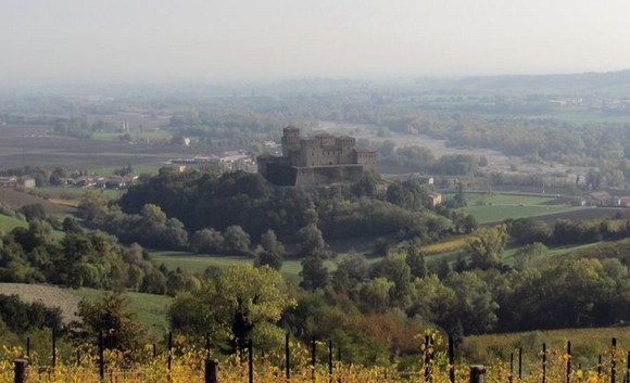 parma langhirano borgo torrechiara580a