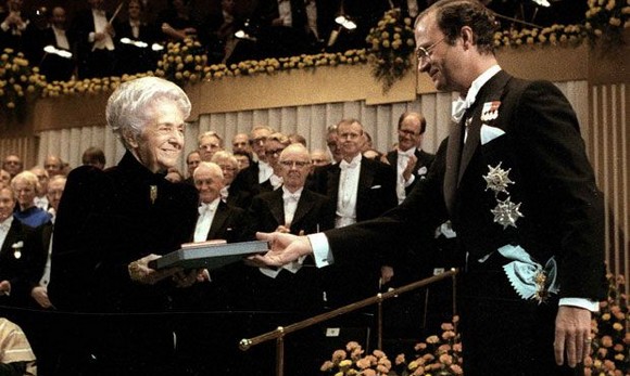 rita levi montalcini consegna nobel580