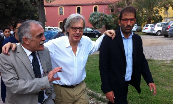 sgarbi appello portici580