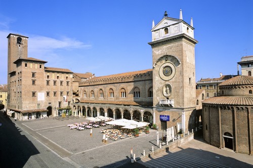 piazza_erbe_mantova